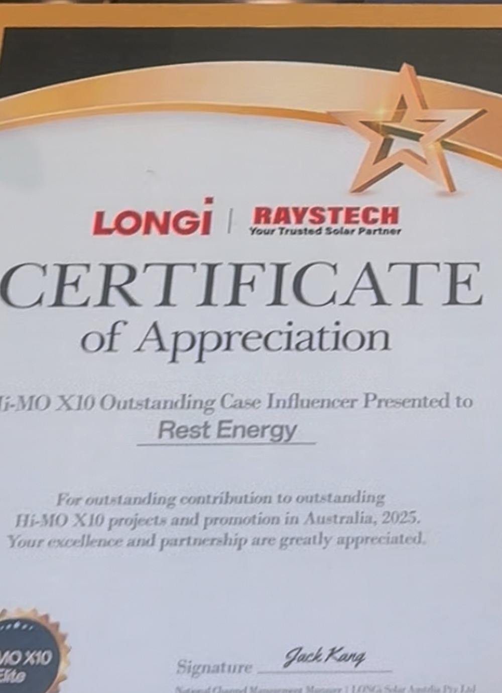 LONGi Raystech Hi-MO X10 Outstanding Case Influencer certificate presented to REST Energy 2025