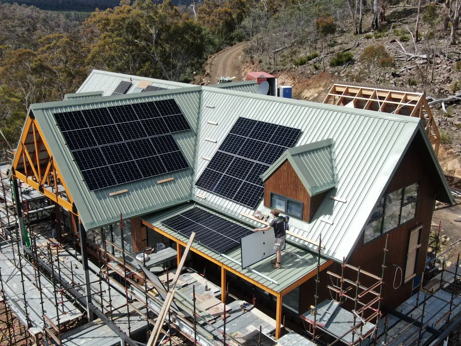 REST Energy installing an off-grid solar system on a home in the Derwent Valley, Tasmania